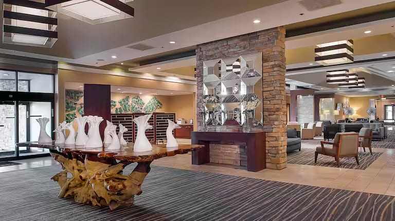 DoubleTree by Hilton Collinsville